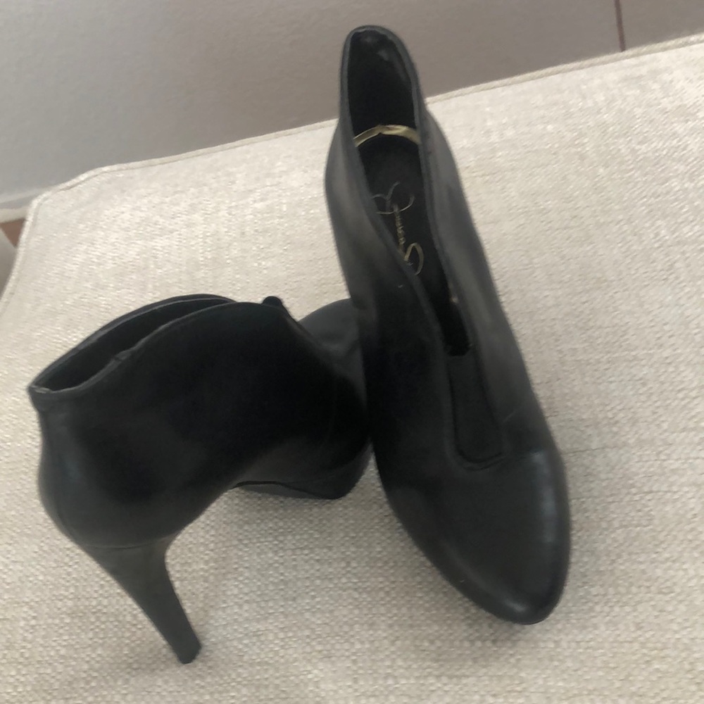 Jessica Simpson Black Stiletto Booties with Platform base - Picture 1 of 5